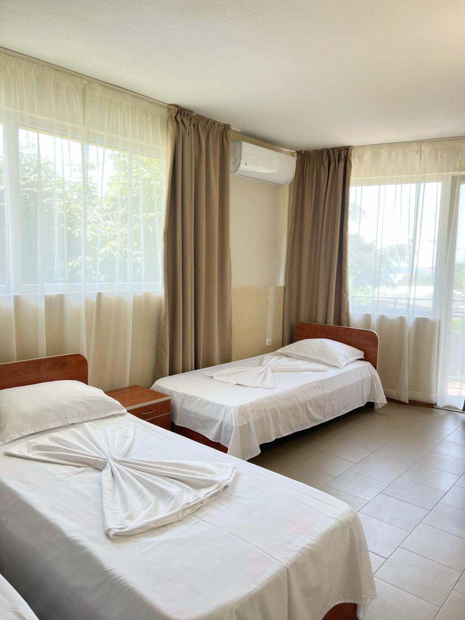 Hotel Jambo Zlatni pjasătsi Eksteriør bilde