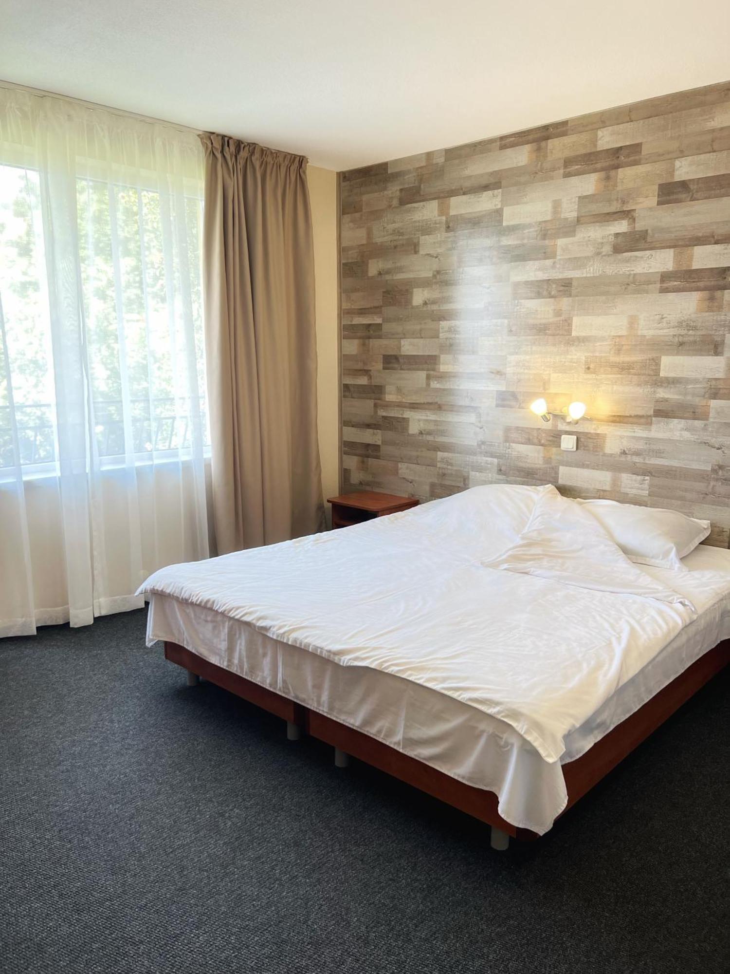Hotel Jambo Zlatni pjasătsi Eksteriør bilde